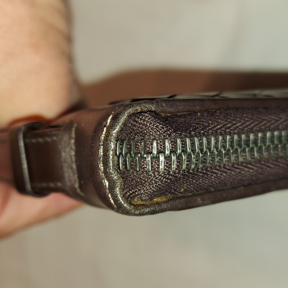 Bottega Veneta Brown Intrecciato Nappa leather zip around Wallet Organizer. - Picture 9 of 12